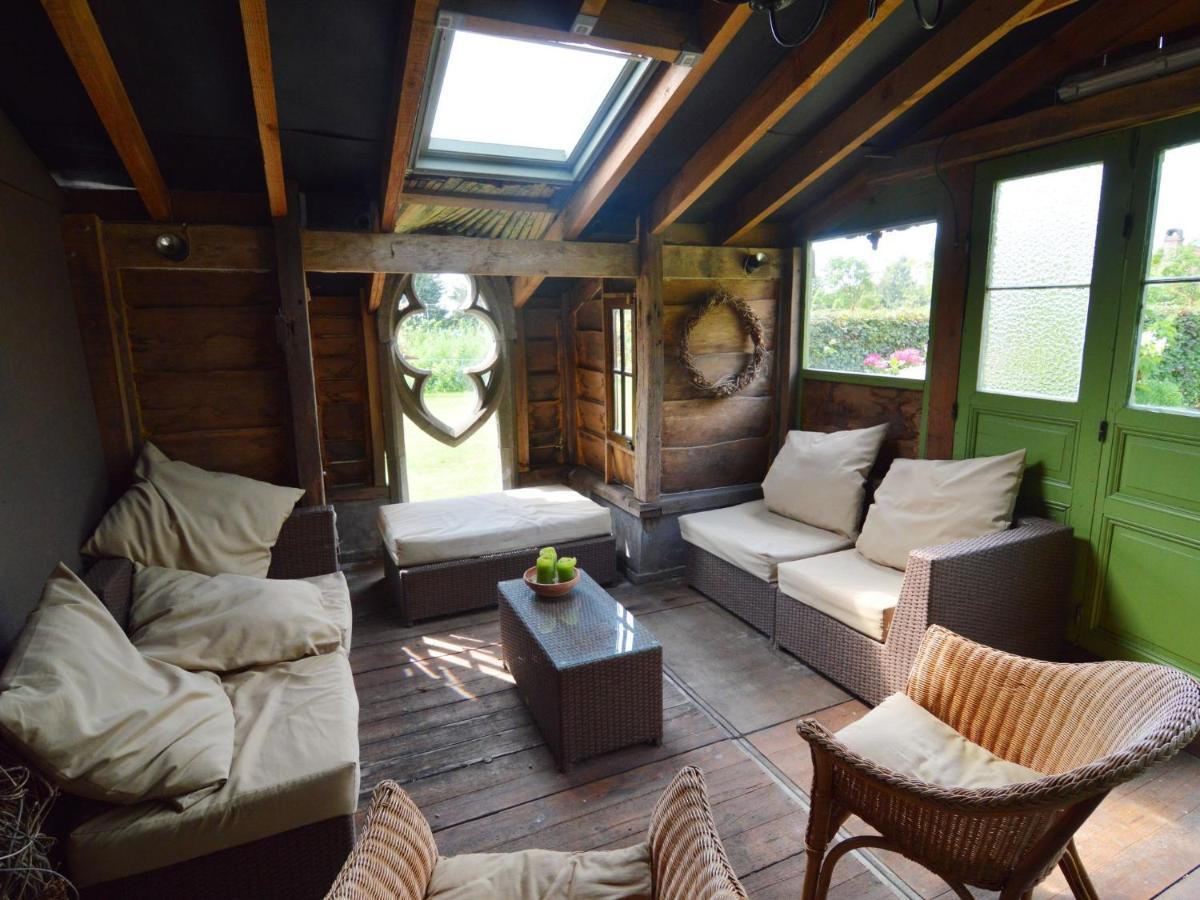 With A Broad View Over The Hilly Landscape Flobecq Exterior foto